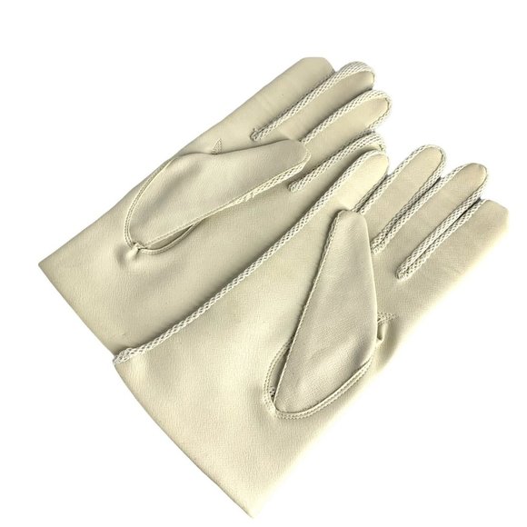 Vintage 60s Cream Faux Leather Woven Trim Punch Out Floral Gloves - Picture 2 of 5